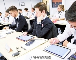 ACRON 비행학교, Ground School 학습중인